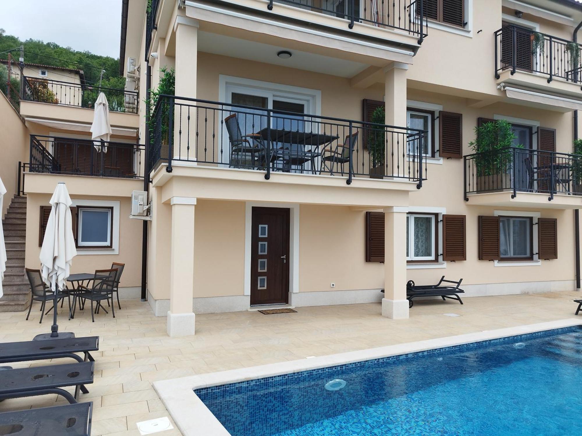 Apartments Villa Elma Moscenicka Draga Exterior photo
